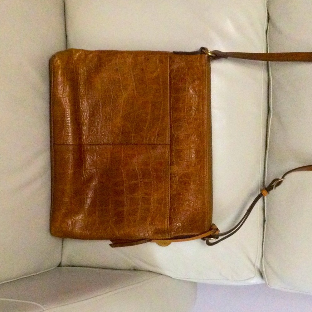 Crossbody purse
